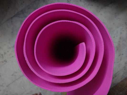Non-Slip Yoga Mat – Extra Grip for Home Workouts